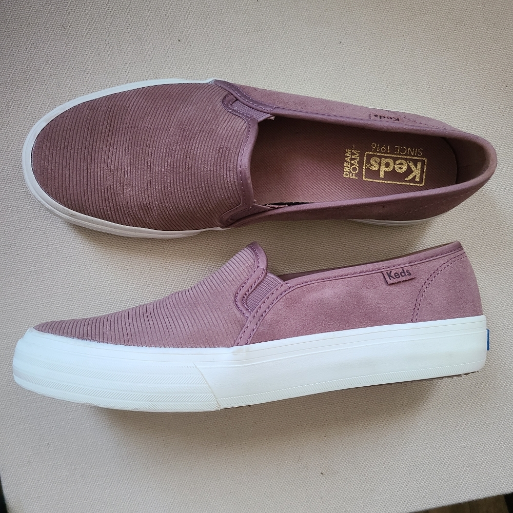 Keds mauve slip on shoes size 5.5